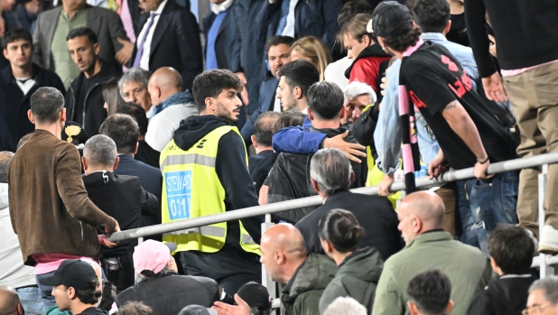 Due in ospedale, caos fra dirigenti e steward. Palermo-Catanzaro, cosa è successo